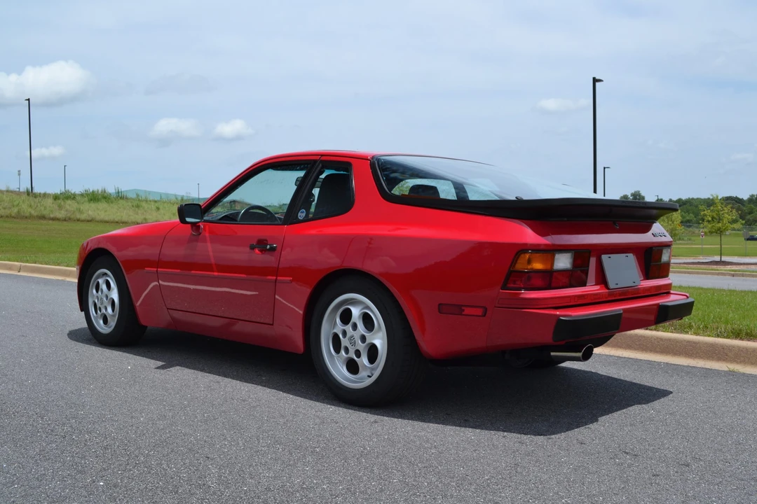 1988 Porsche 944 - Image 14 of 31