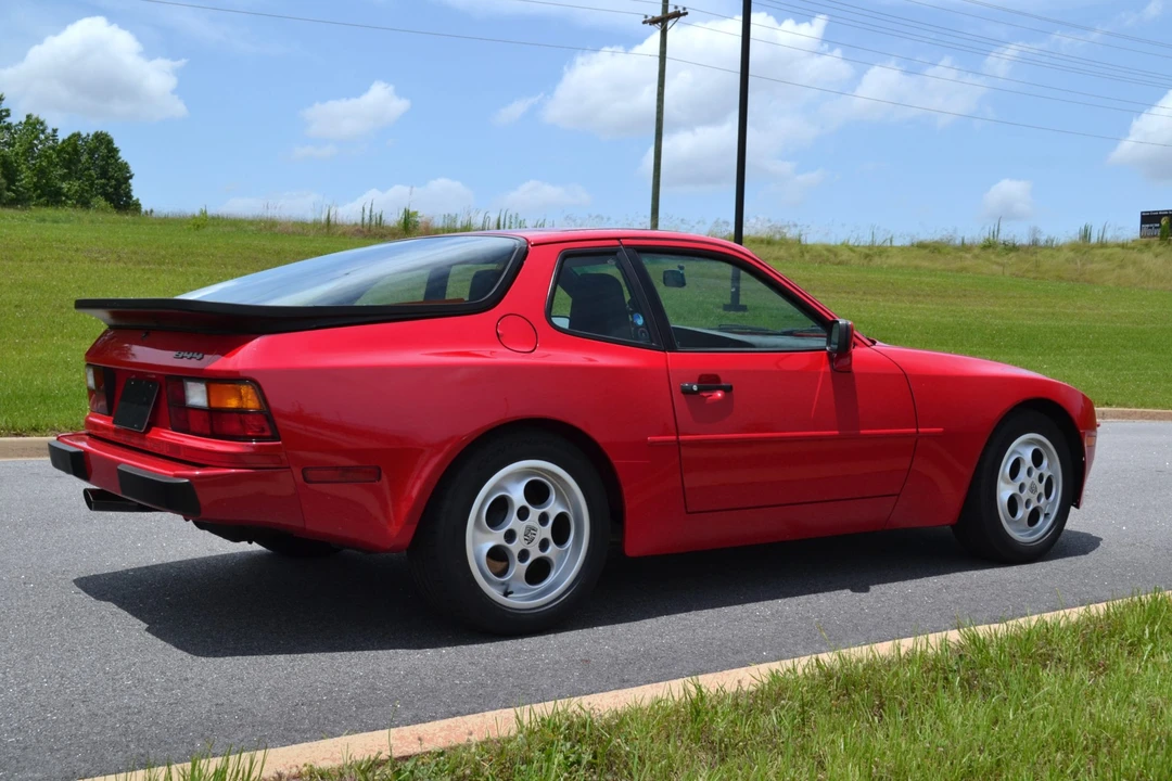 1988 Porsche 944 - Image 10 of 31