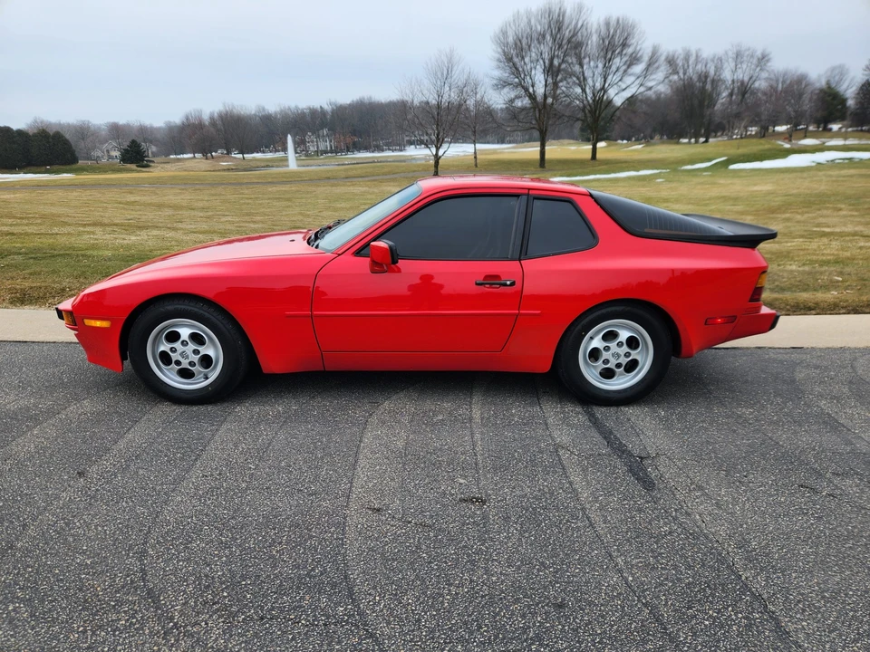 1988 Porsche 944 - Image 19 of 31