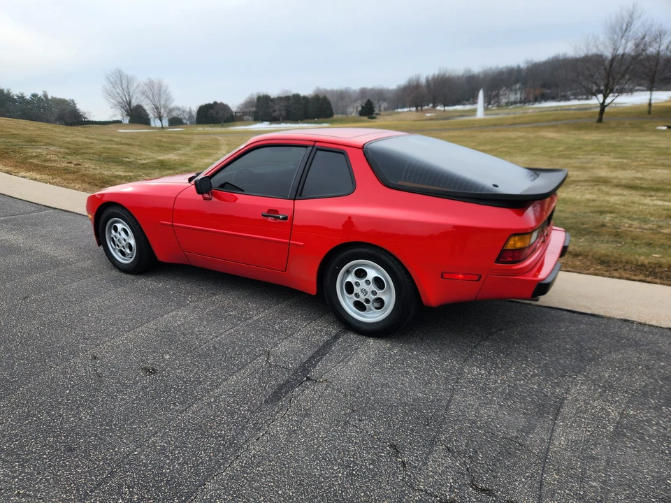 1988 Porsche 944 - Image 23 of 31