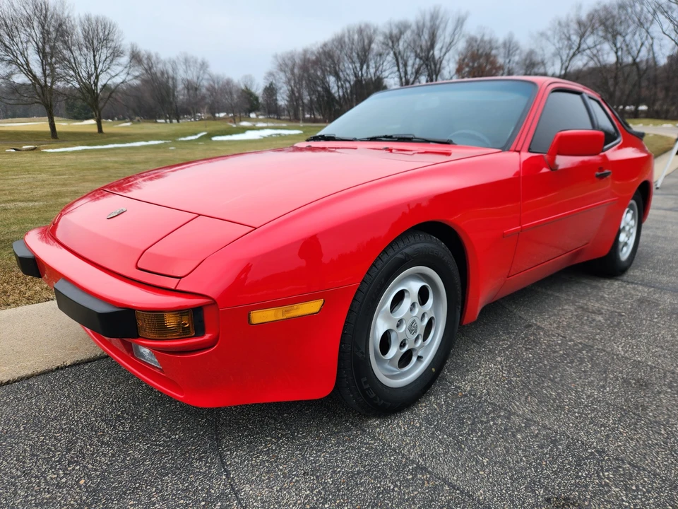 1988 Porsche 944 - Image 13 of 31