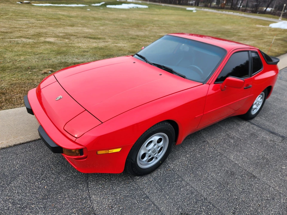 1988 Porsche 944 - Image 14 of 31
