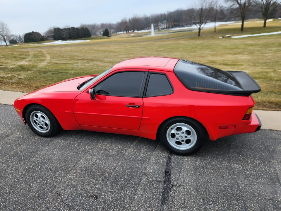 1988 Porsche 944 - Image 20 of 31