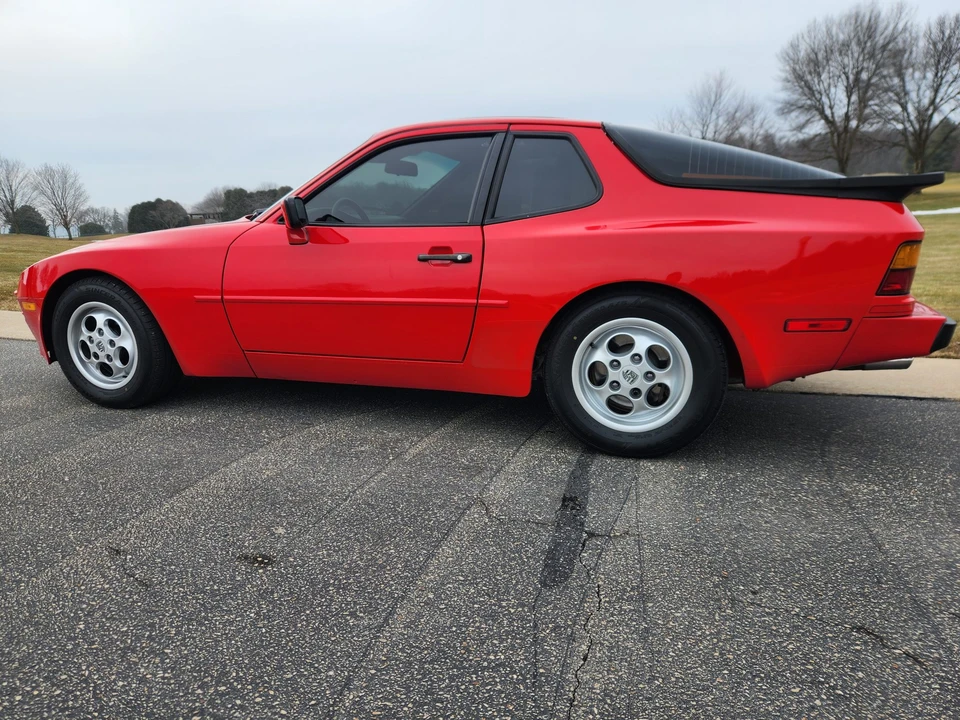 1988 Porsche 944 - Image 21 of 31