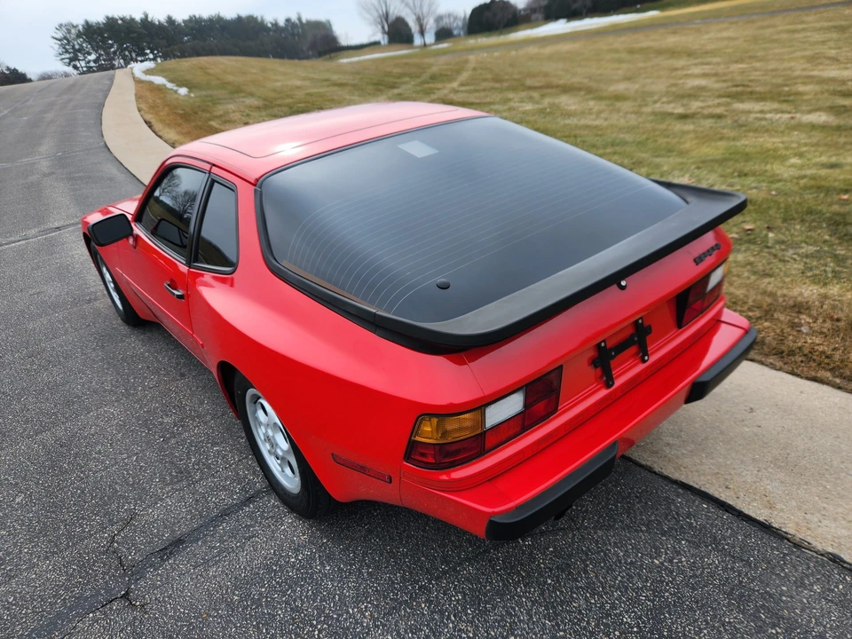 1988 Porsche 944 - Image 28 of 31