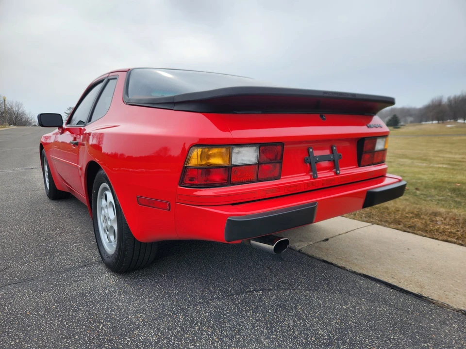 1988 Porsche 944 - Image 30 of 31