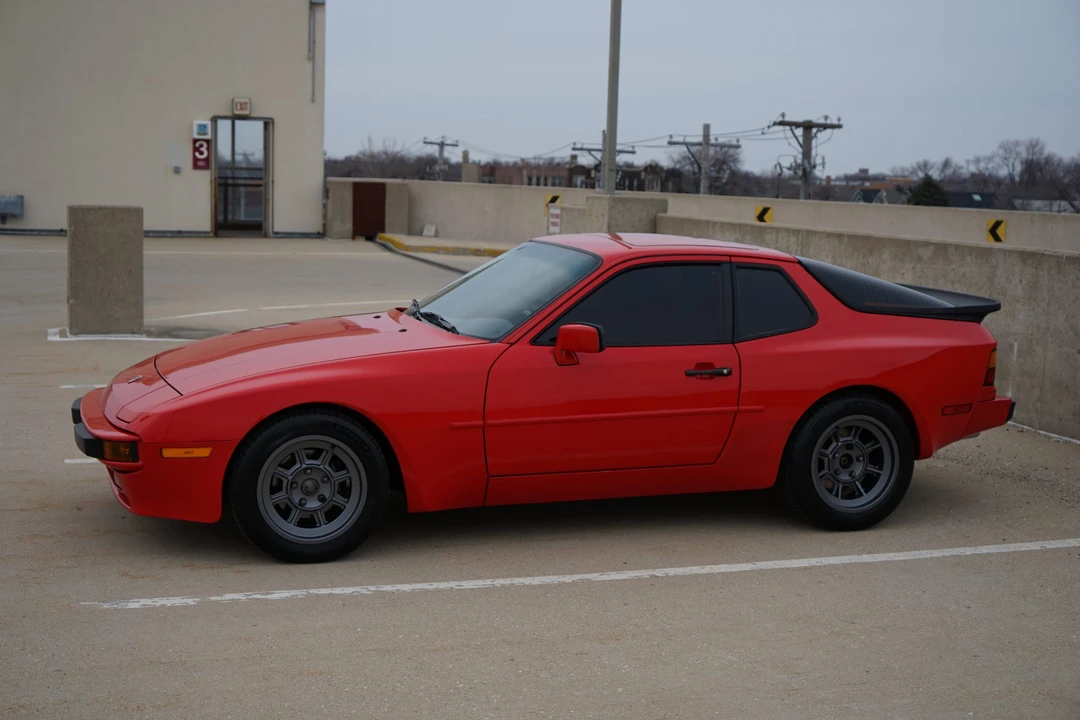1988 Porsche 944 - Image 4 of 31