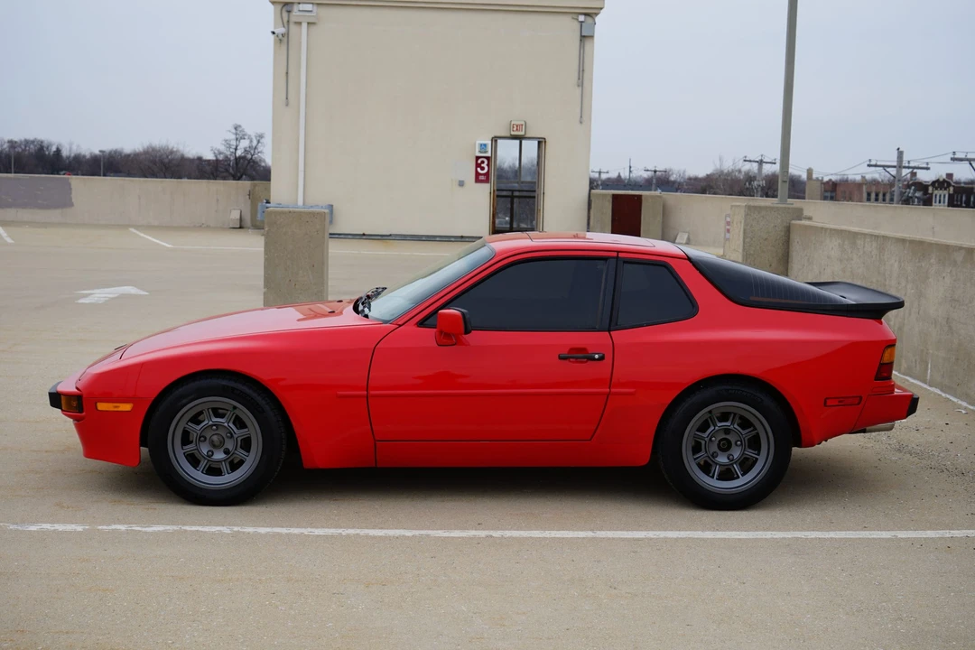 1988 Porsche 944 - Image 3 of 31