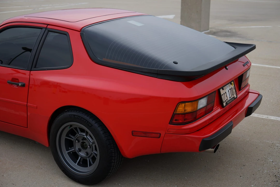 1988 Porsche 944 - Image 25 of 31