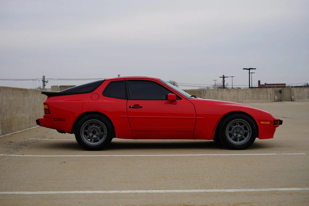 1988 Porsche 944 - Image 15 of 31