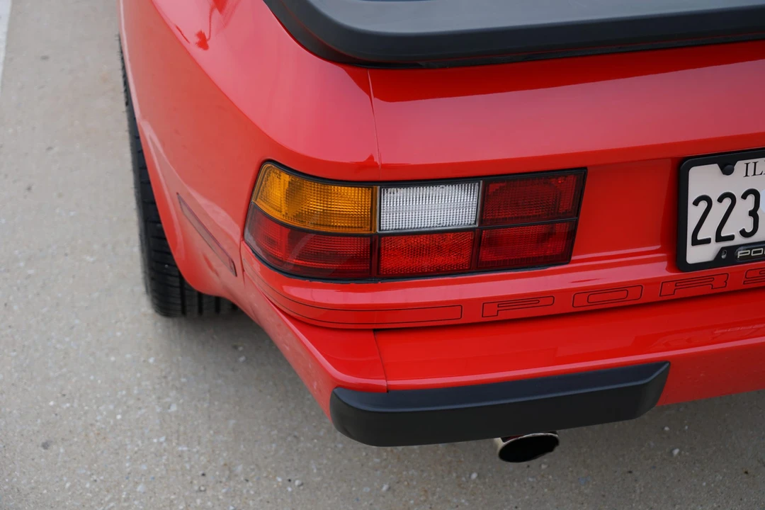 1988 Porsche 944 - Image 27 of 31