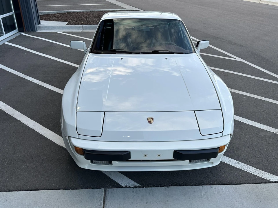1988 Porsche 944 - Image 11 of 31