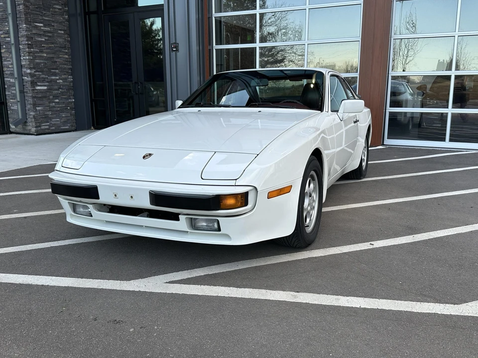1988 Porsche 944 - Image 8 of 31