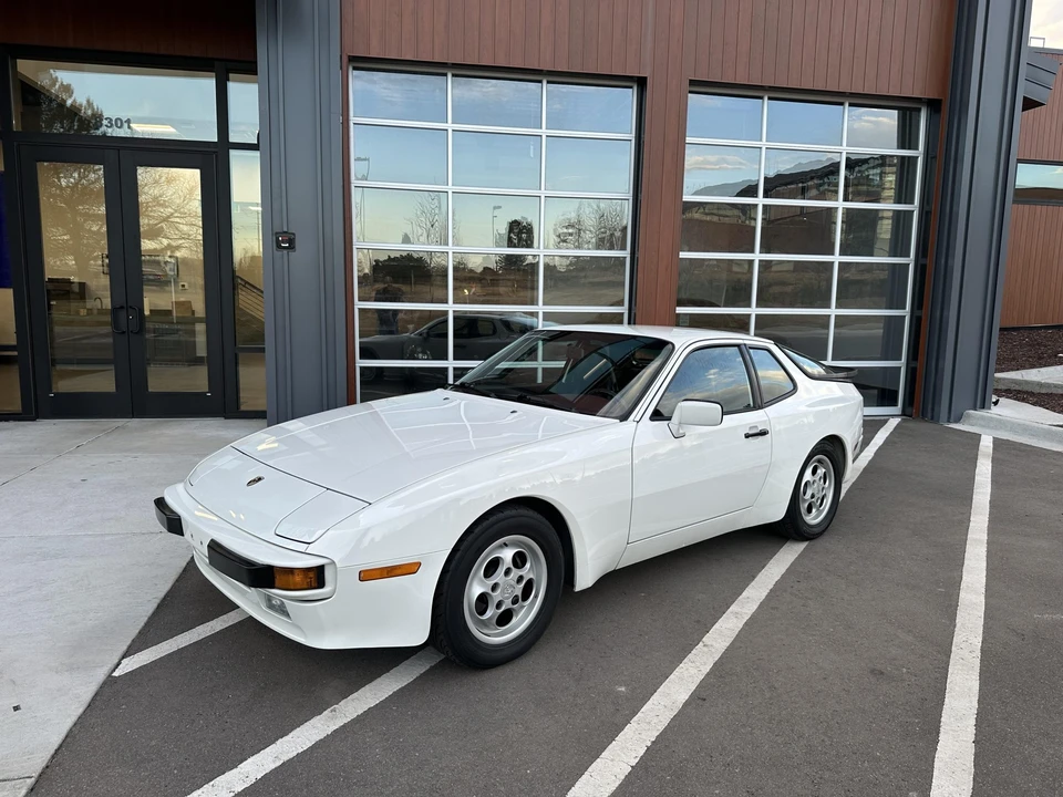 1988 Porsche 944 - Image 4 of 31
