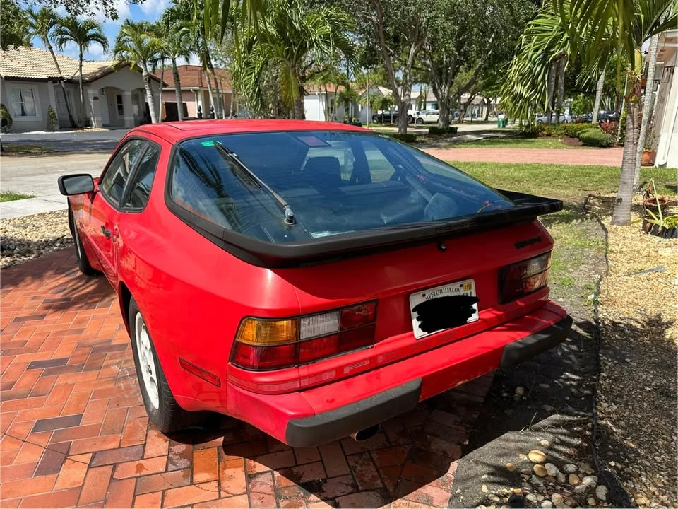 1988 Porsche 944 - Image 2 of 10