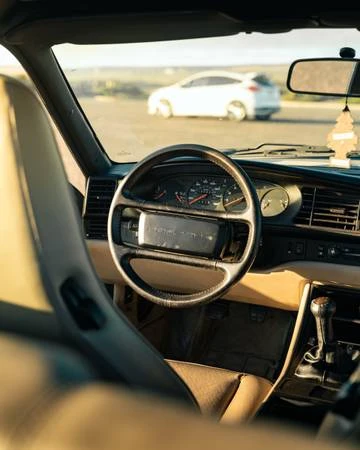 1988 Porsche 944 - Image 5 of 9