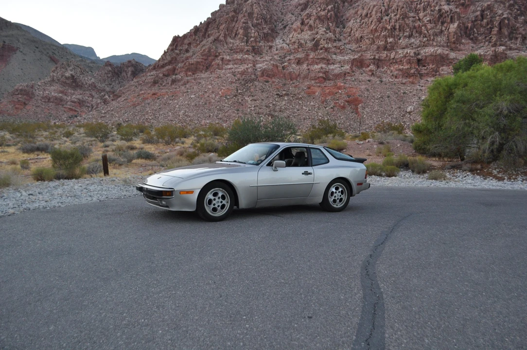 1988 Porsche 944 - Image 22 of 31