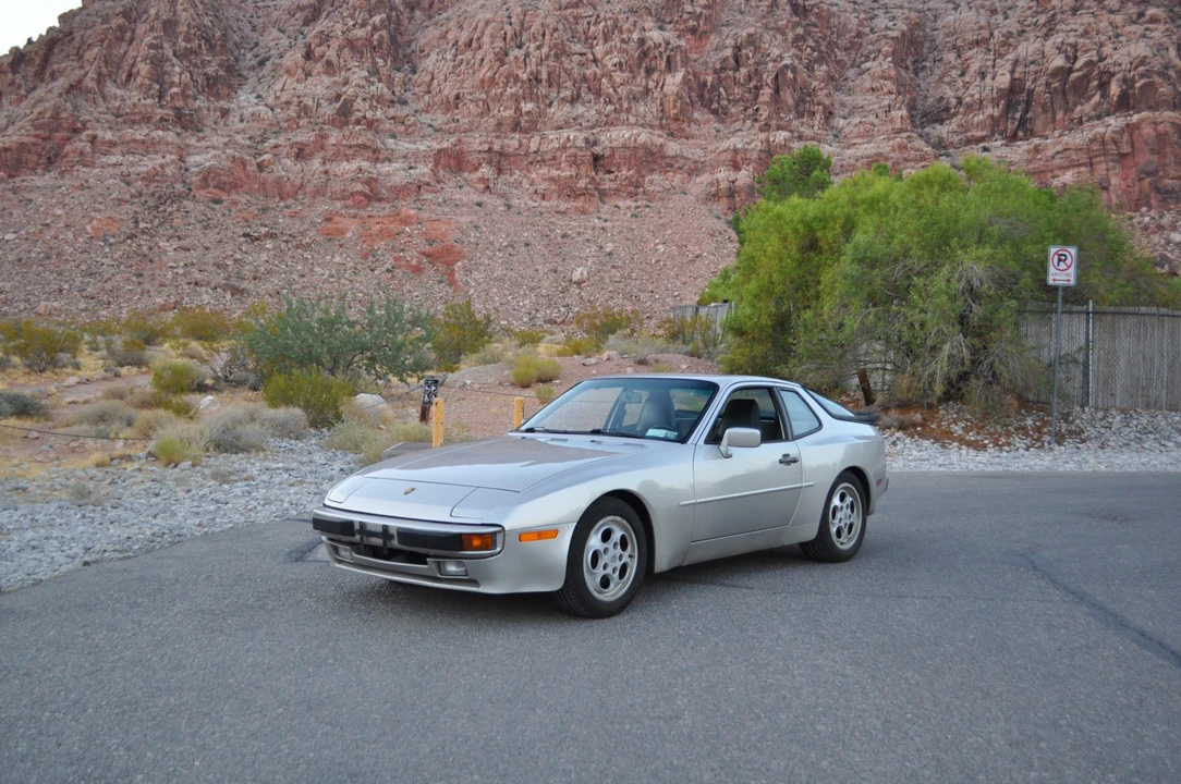 1988 Porsche 944 - Image 2 of 31