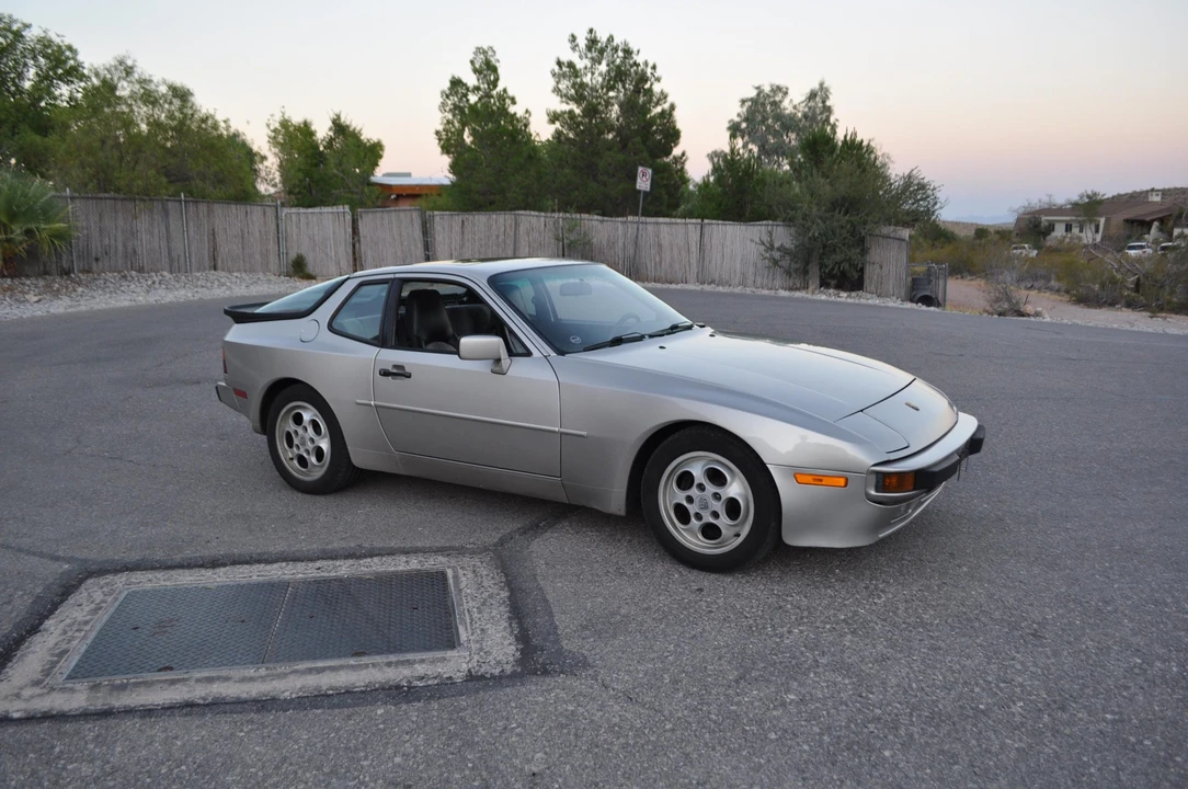 1988 Porsche 944 - Image 7 of 31