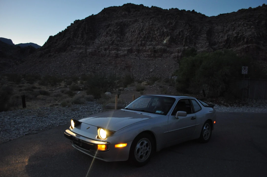 1988 Porsche 944 - Image 26 of 31