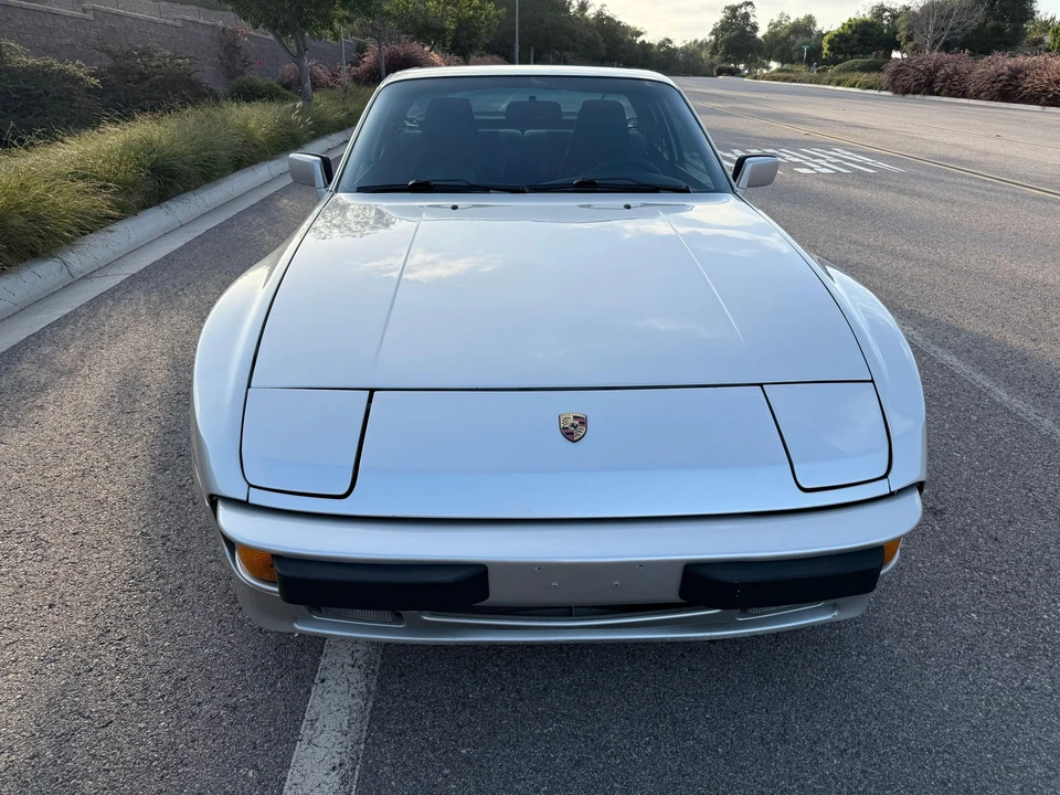 1988 Porsche 944 - Image 14 of 31