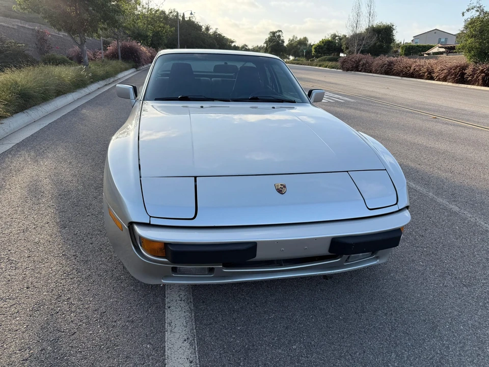 1988 Porsche 944 - Image 16 of 31