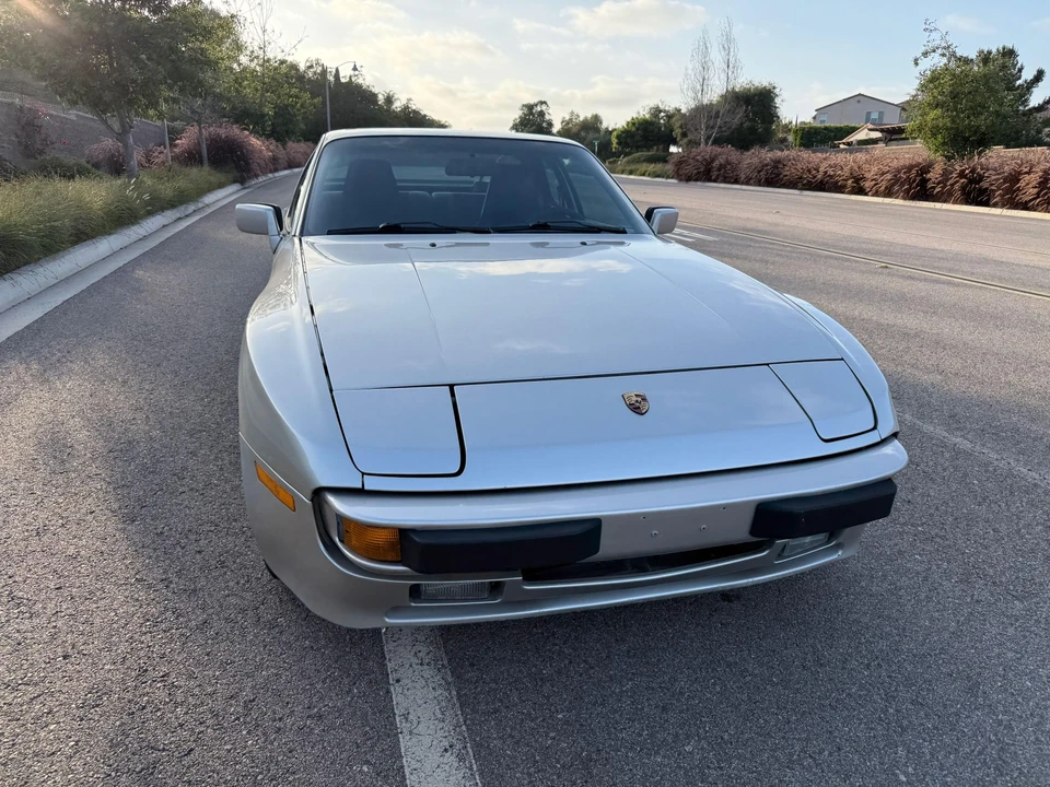 1988 Porsche 944 - Image 17 of 31