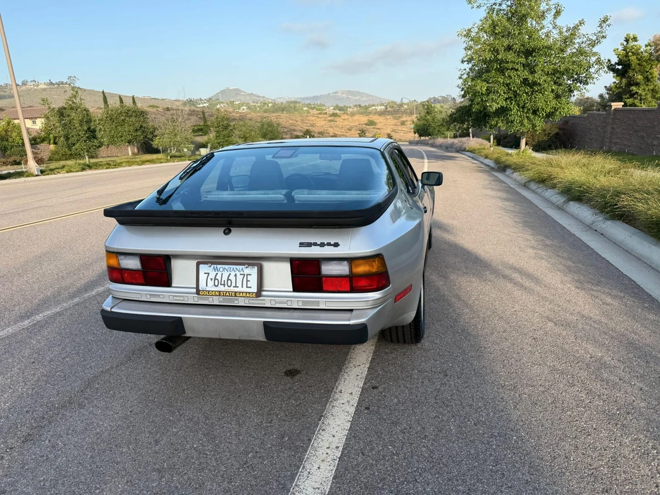 1988 Porsche 944 - Image 28 of 31