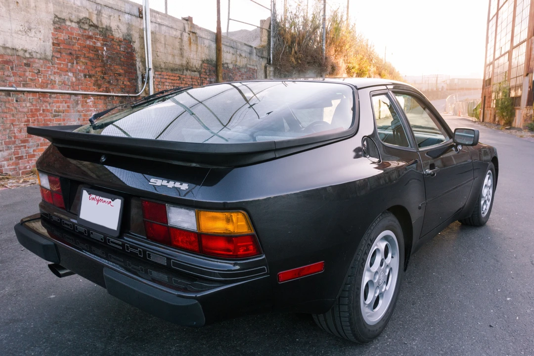 1988 Porsche 944 - Image 5 of 31