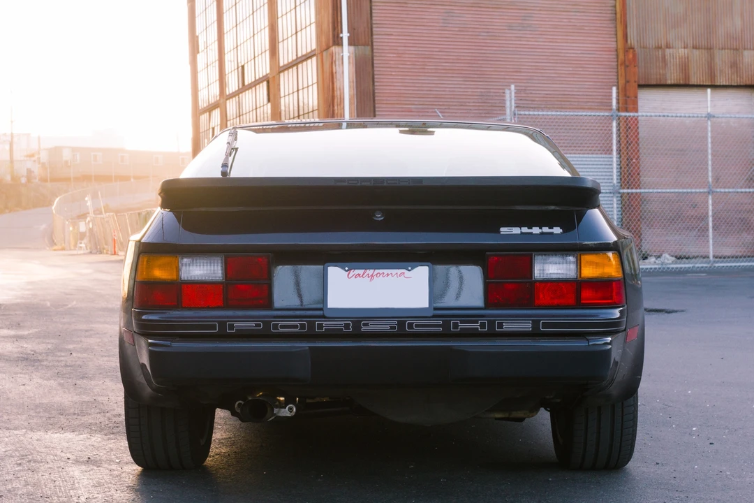 1988 Porsche 944 - Image 8 of 31