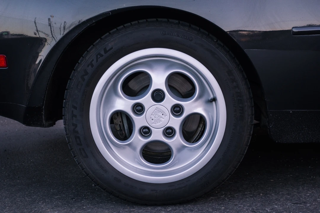 1988 Porsche 944 - Image 21 of 31