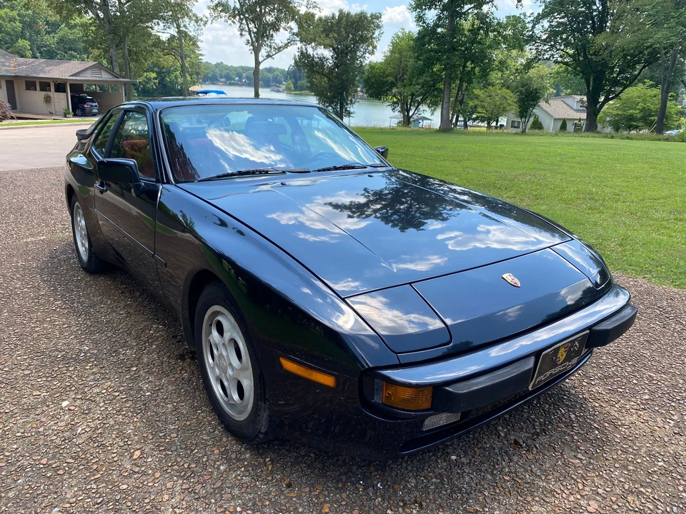 1988 Porsche 944 - Image 11 of 31