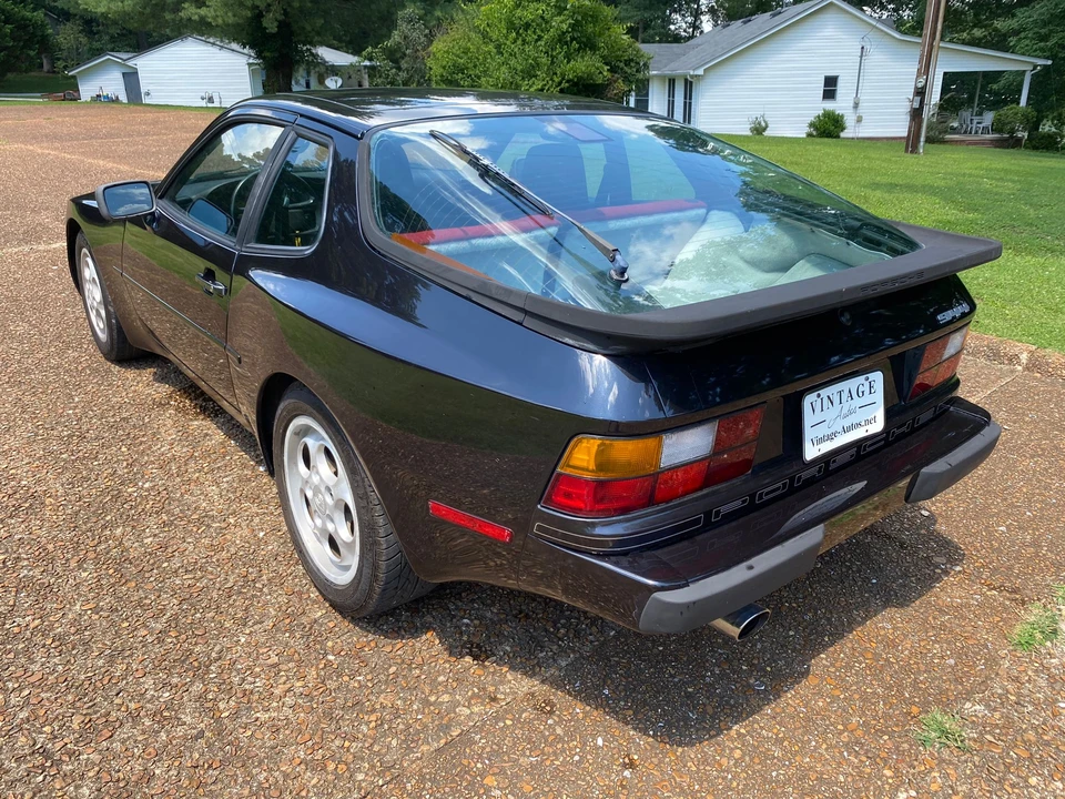 1988 Porsche 944 - Image 5 of 31