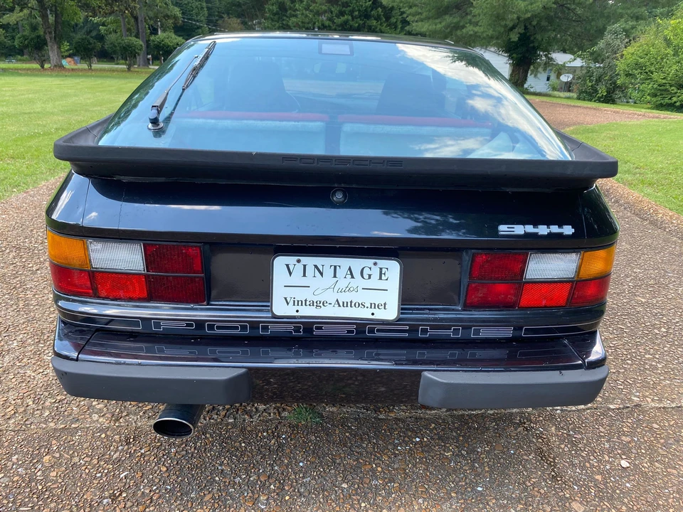 1988 Porsche 944 - Image 7 of 31