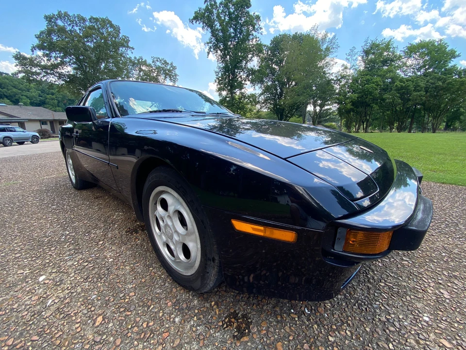 1988 Porsche 944 - Image 12 of 31