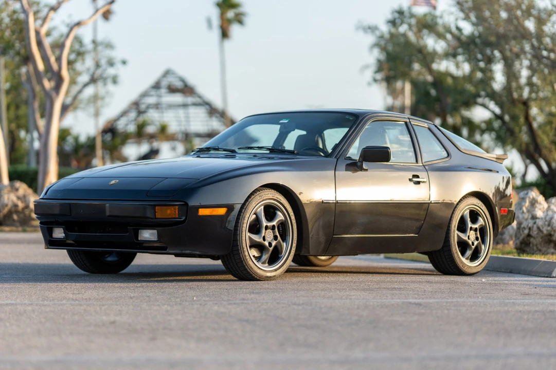 1988 Porsche 944 - Image 1 of 31