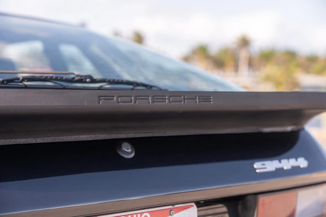 1988 Porsche 944 - Image 18 of 31