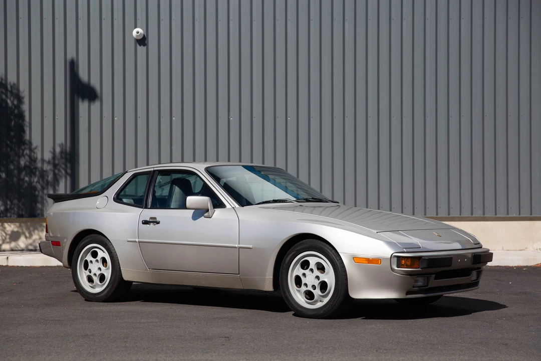 1988 Porsche 944 - Image 8 of 31