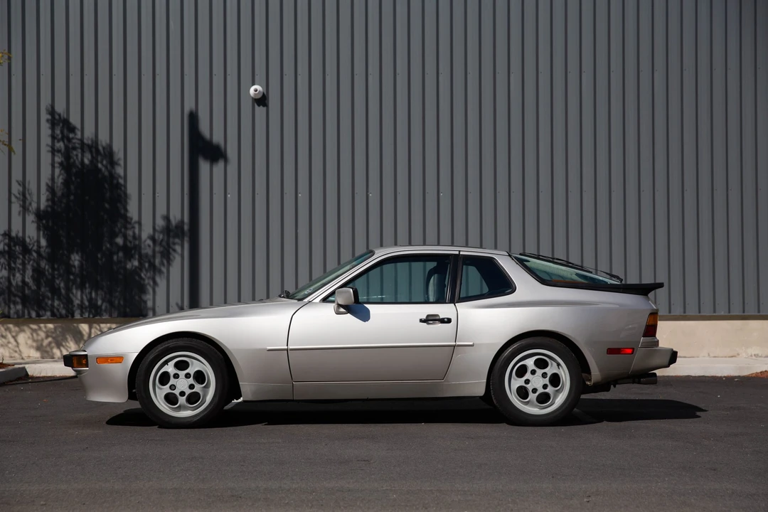 1988 Porsche 944 - Image 3 of 31