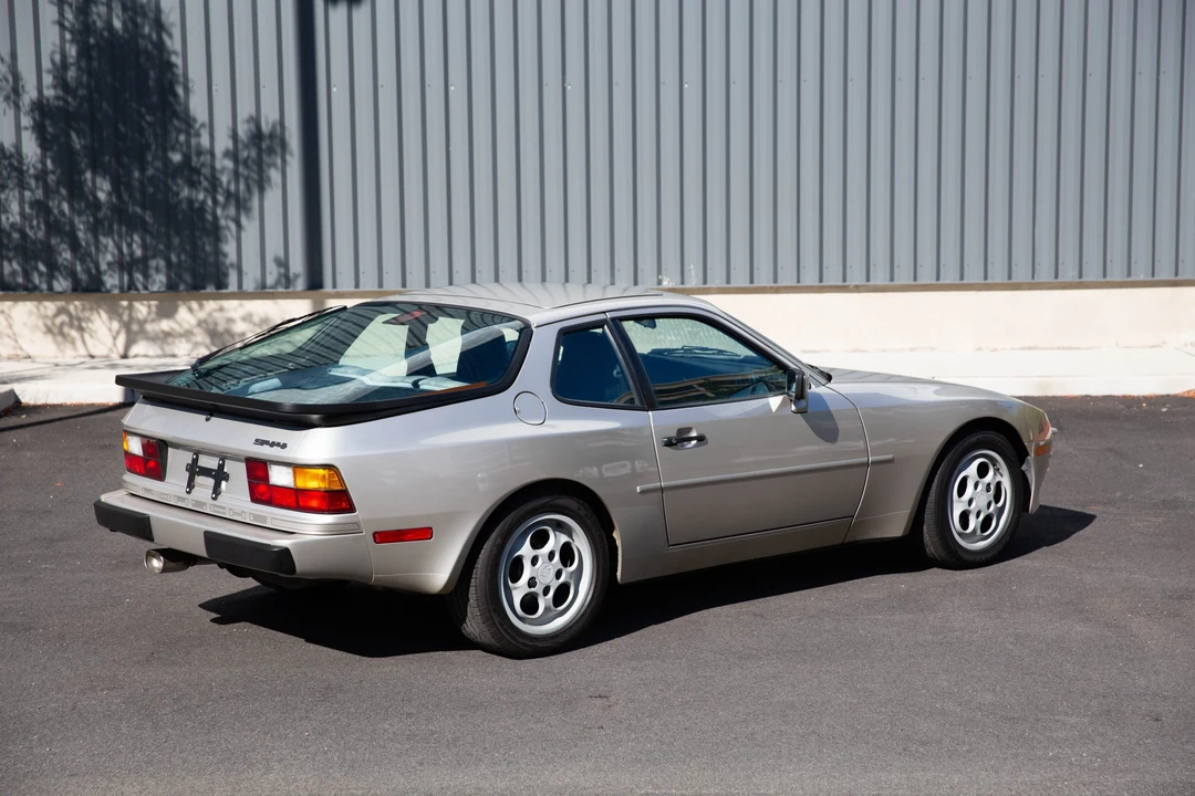 1988 Porsche 944 - Image 6 of 31