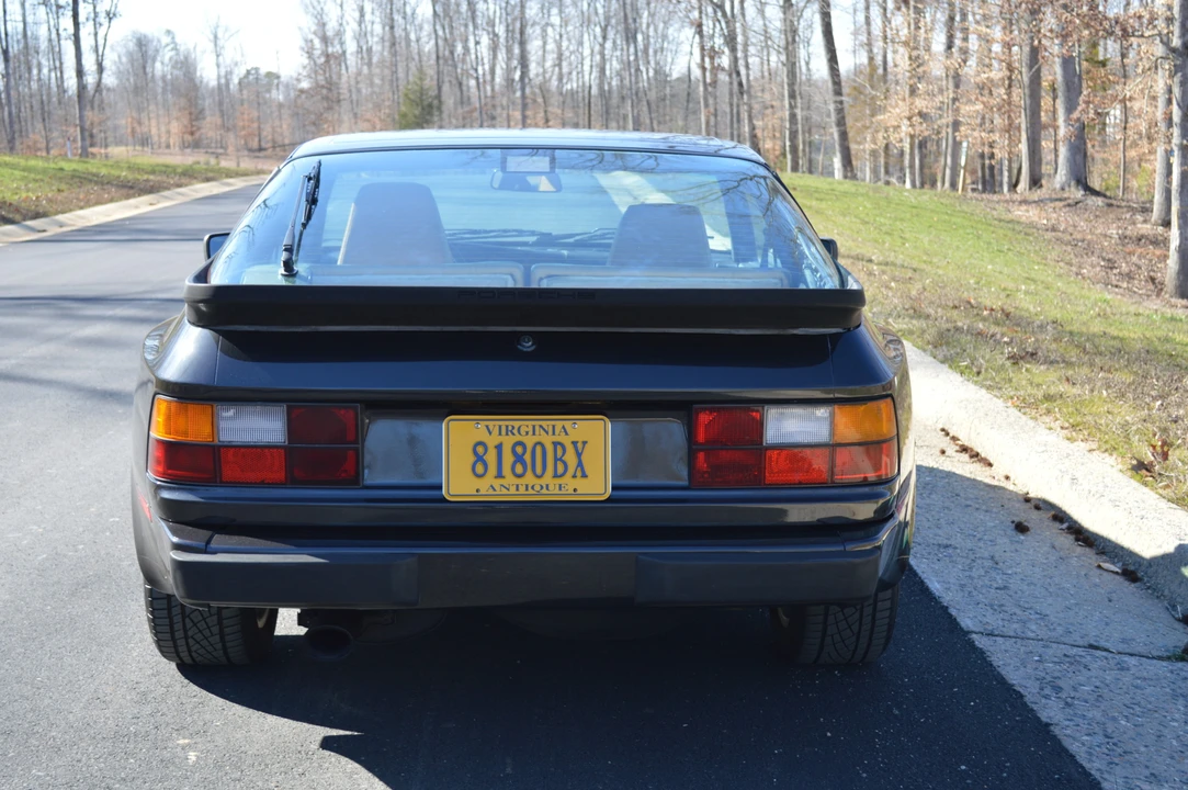 1988 Porsche 944 - Image 8 of 31