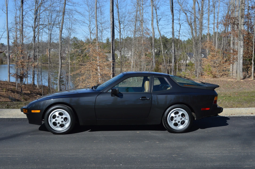1988 Porsche 944 - Image 7 of 31