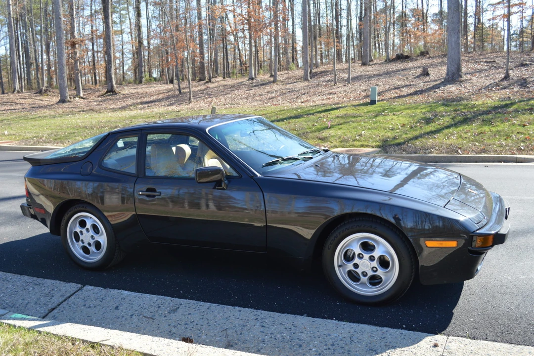 1988 Porsche 944 - Image 2 of 31