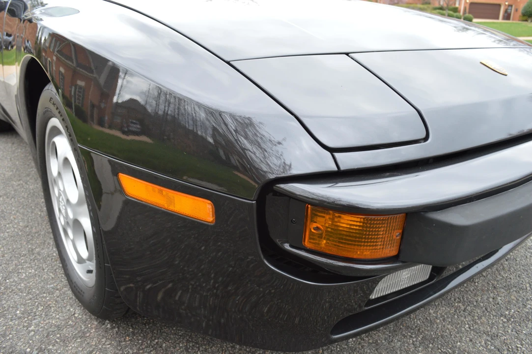 1988 Porsche 944 - Image 13 of 31