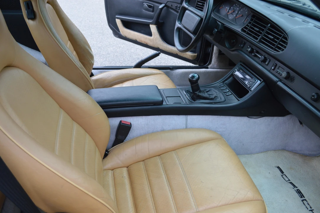 1988 Porsche 944 - Image 30 of 31