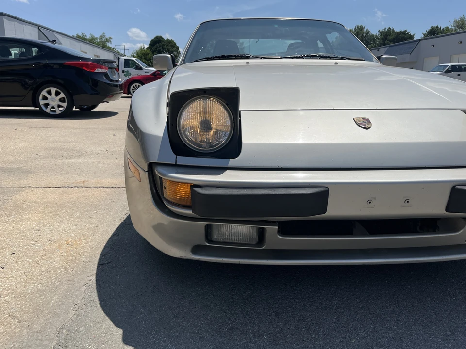 1988 Porsche 944 S - Image 16 of 31