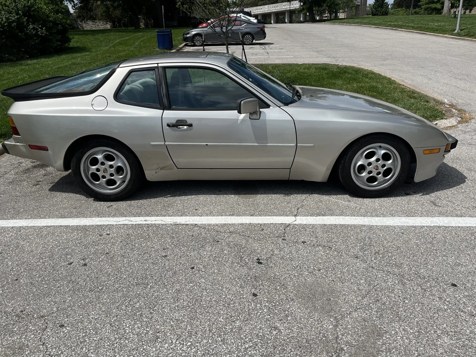 1988 Porsche 944 S - Image 12 of 31