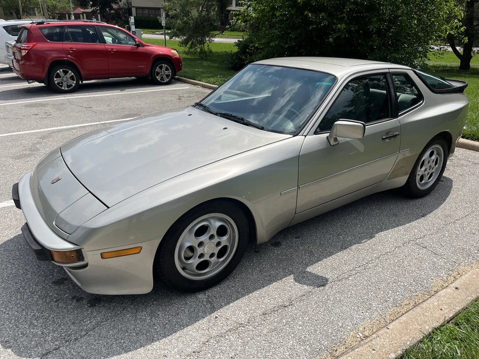 1988 Porsche 944 S - Image 10 of 31