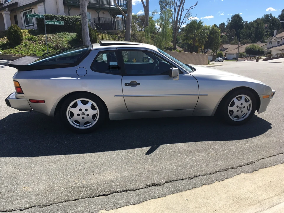 1988 Porsche 944 S - Image 7 of 31