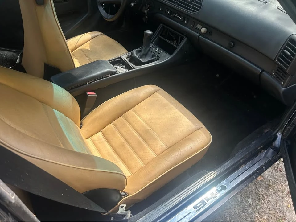 1988 Porsche 944 - Image 4 of 6